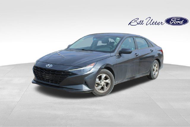 Used 2022 Hyundai Elantra SE w/ Preferred Accessory Package FWD image 1