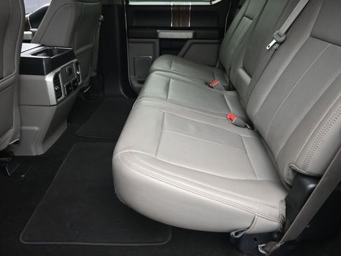Used 2019 Ford F150 Lariat AWD/4WD image 9