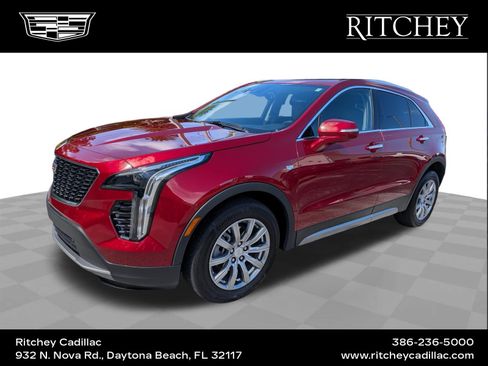 Used 2023 Cadillac XT4 Premium Luxury w/ Cold Weather Package FWD image 1