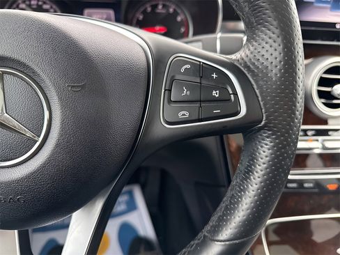 Used 2018 Mercedes-Benz GLC 300 GLC 300 image 28