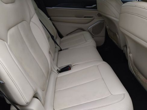 Used 2021 Jeep Grand Cherokee L Limited image 19