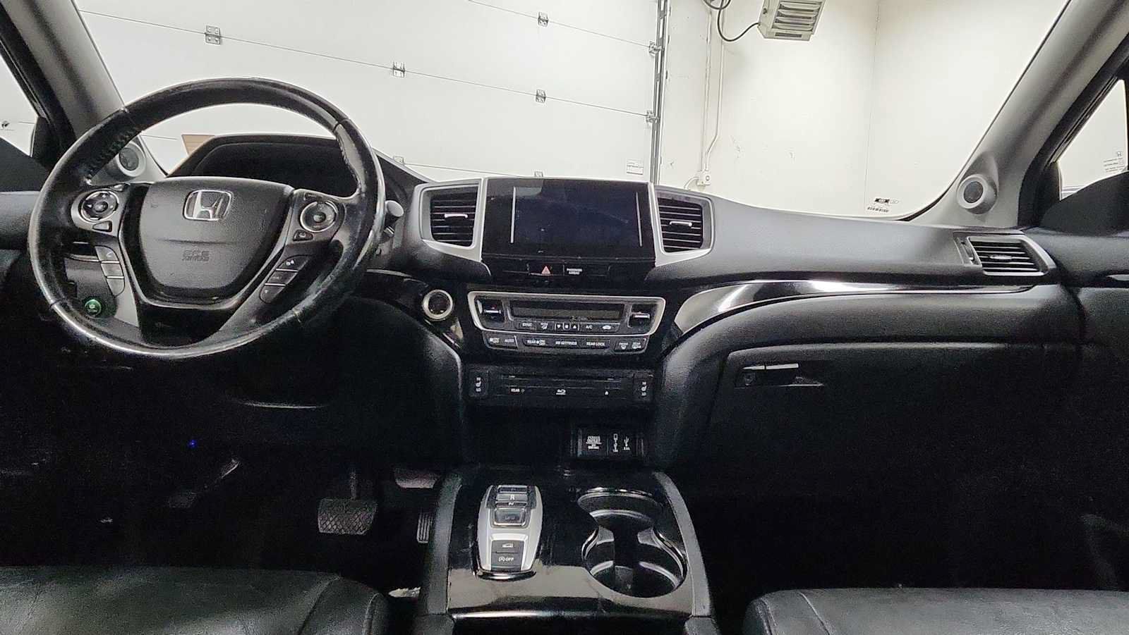 Used 2018 Honda Pilot Touring image 28