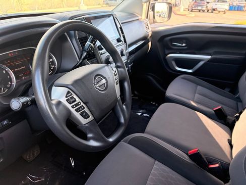 Certified 2023 Nissan Titan SV AWD/4WD image 18