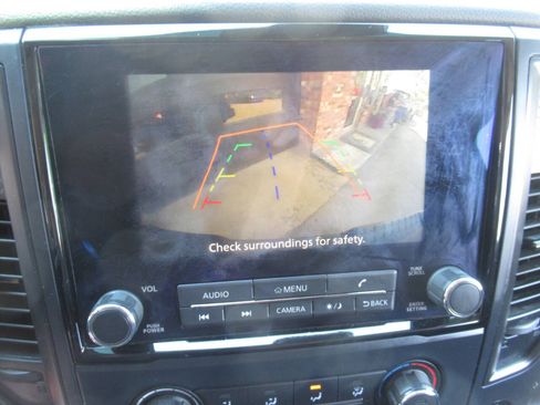 Used 2023 Nissan Titan S AWD/4WD image 22