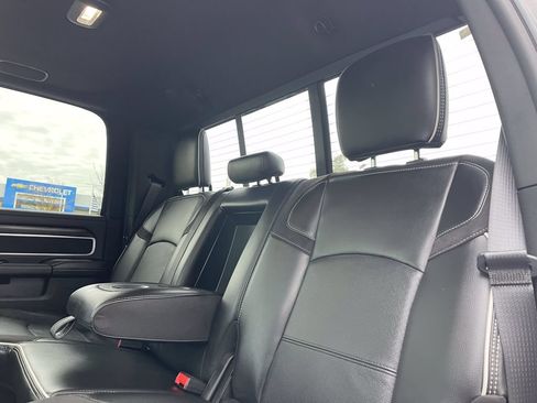 New 2026 RAM 2500 Laramie AWD/4WD image 18