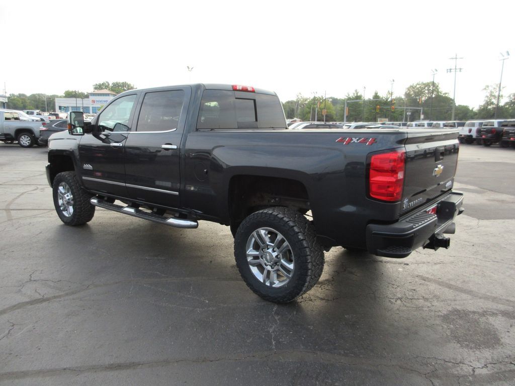 Used 2019 Chevrolet Silverado 2500 High Country w/ Duramax Plus Package AWD/4WD image 11
