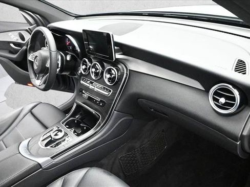 Certified 2019 Mercedes-Benz GLC 300 4MATIC image 27