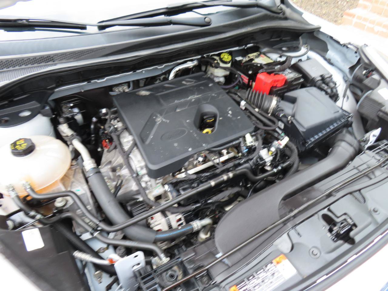 Used 2020 Ford Escape SE FWD image 28