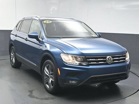Used 2020 Volkswagen Tiguan SEL FWD image 2