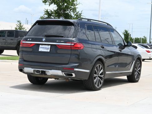 Used 2022 BMW X7 xDrive40i w/ Premium Package AWD/4WD image 9