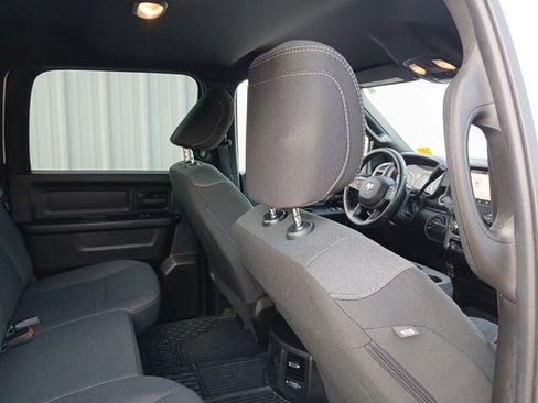 Used 2024 RAM 3500 Tradesman w/ Chrome Appearance Group image 27