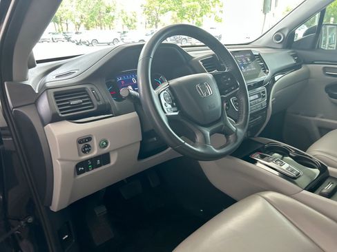 Used 2019 Honda Pilot Touring image 13