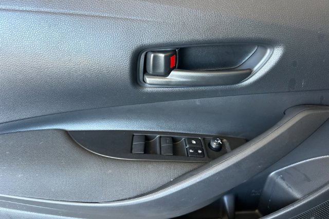 Used 2026 Toyota Corolla LE FWD image 12