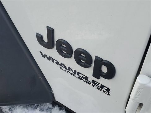 Used 2021 Jeep Wrangler Unlimited Sport image 9