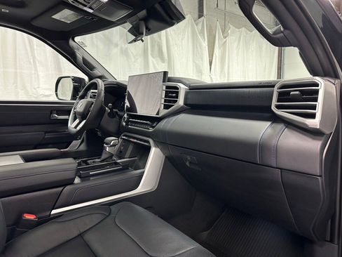 Used 2025 Toyota Tundra Platinum image 69
