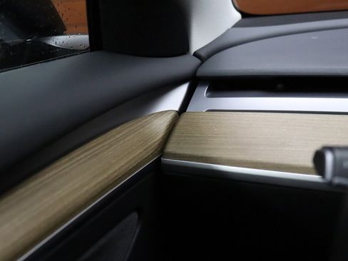 Used 2023 Tesla Model 3 Standard Range image 50