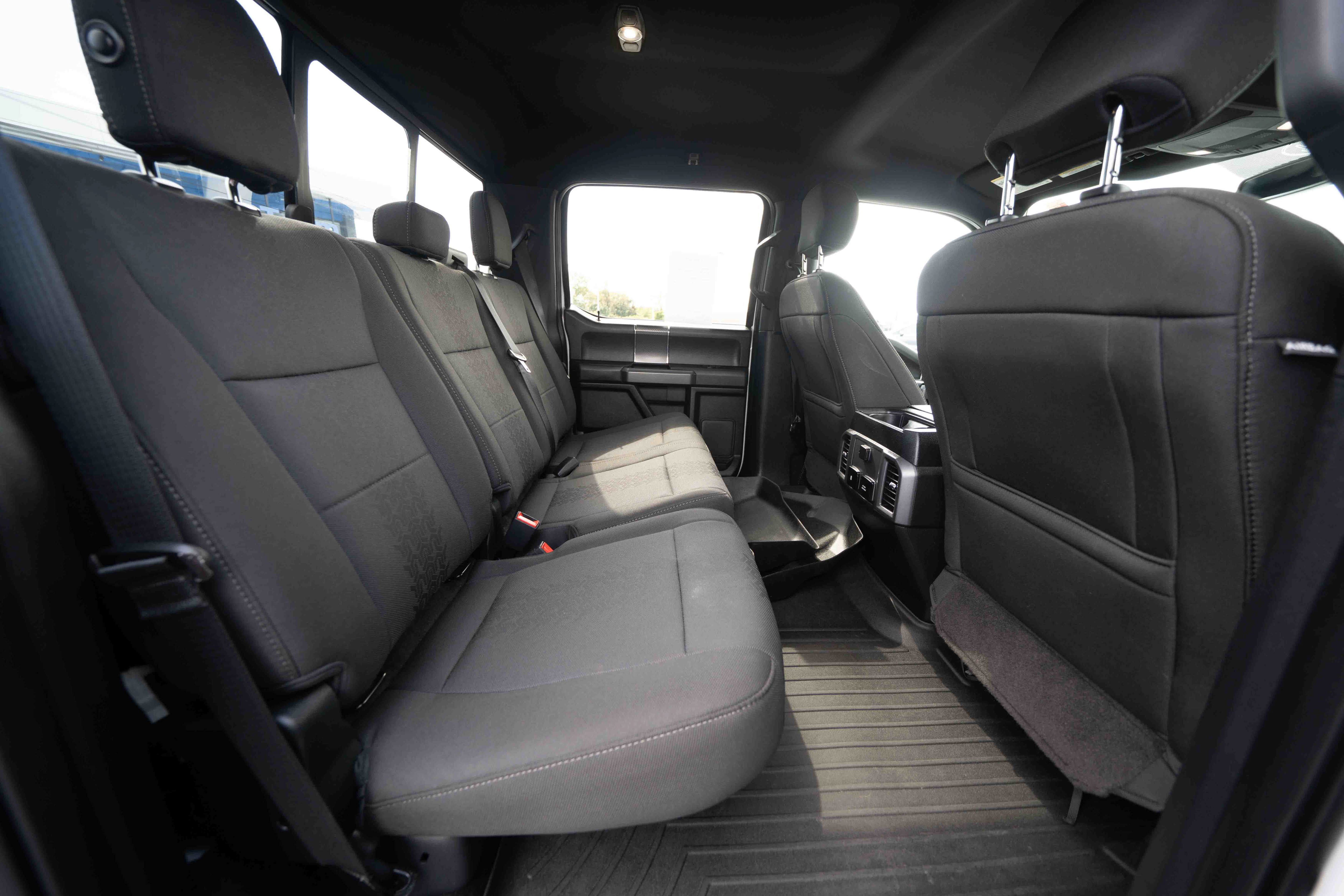 Used 2018 Ford F150 XLT w/ Equipment Group 302A Luxury AWD/4WD image 23