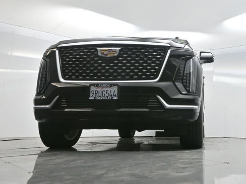 Used 2025 Cadillac Escalade ESV Premium Luxury image 76