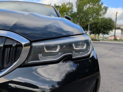 Used 2020 BMW 330i xDrive Sedan w/ Premium Package AWD/4WD image 3