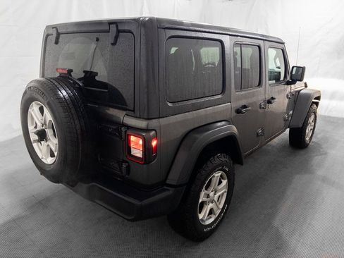 Used 2019 Jeep Wrangler Unlimited Sport S image 7