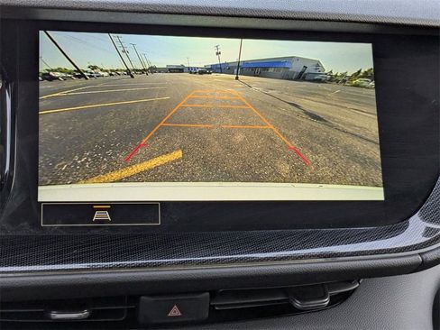 Used 2023 Buick Envision Preferred image 25