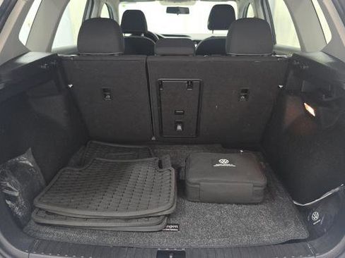 Used 2022 Volkswagen Taos S image 6