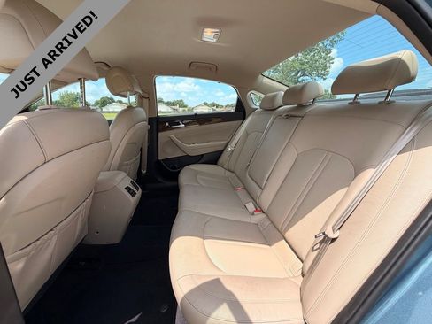 Used 2016 Hyundai Sonata Limited FWD image 9