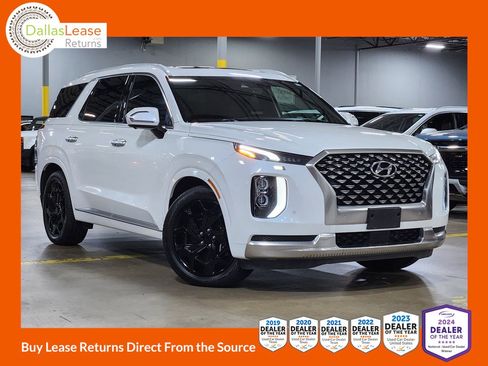 Used 2022 Hyundai Palisade Calligraphy w/ Cargo Package FWD image 1