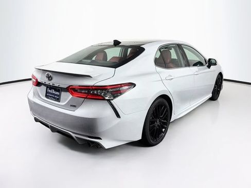 Used 2023 Toyota Camry XSE FWD image 10