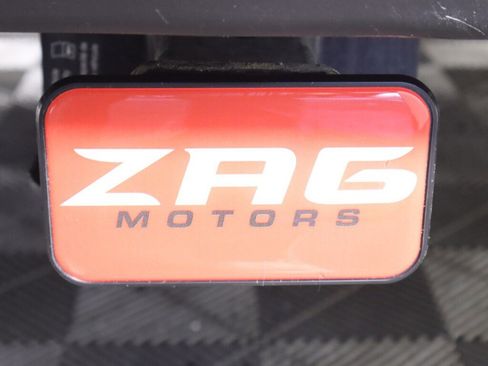 Used 2023 Nissan Frontier SV image 40