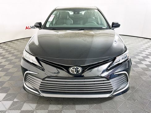 Used 2023 Toyota Camry LE image 8