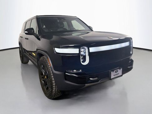 Used 2023 Rivian R1S Adventure Quad AWD/4WD image 3