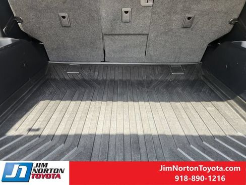 Used 2024 Toyota 4Runner TRD Off-Road Premium w/ Moonroof Package AWD/4WD image 33