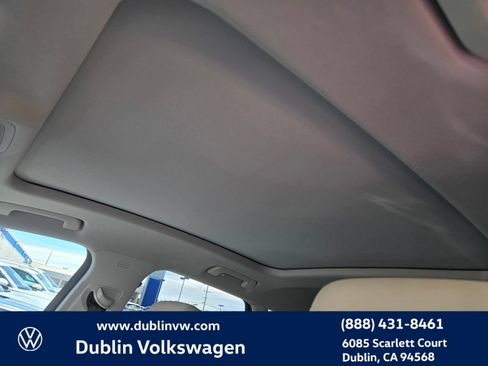 Used 2021 Audi Q3 2.0T Premium w/ Convenience Package AWD/4WD image 16