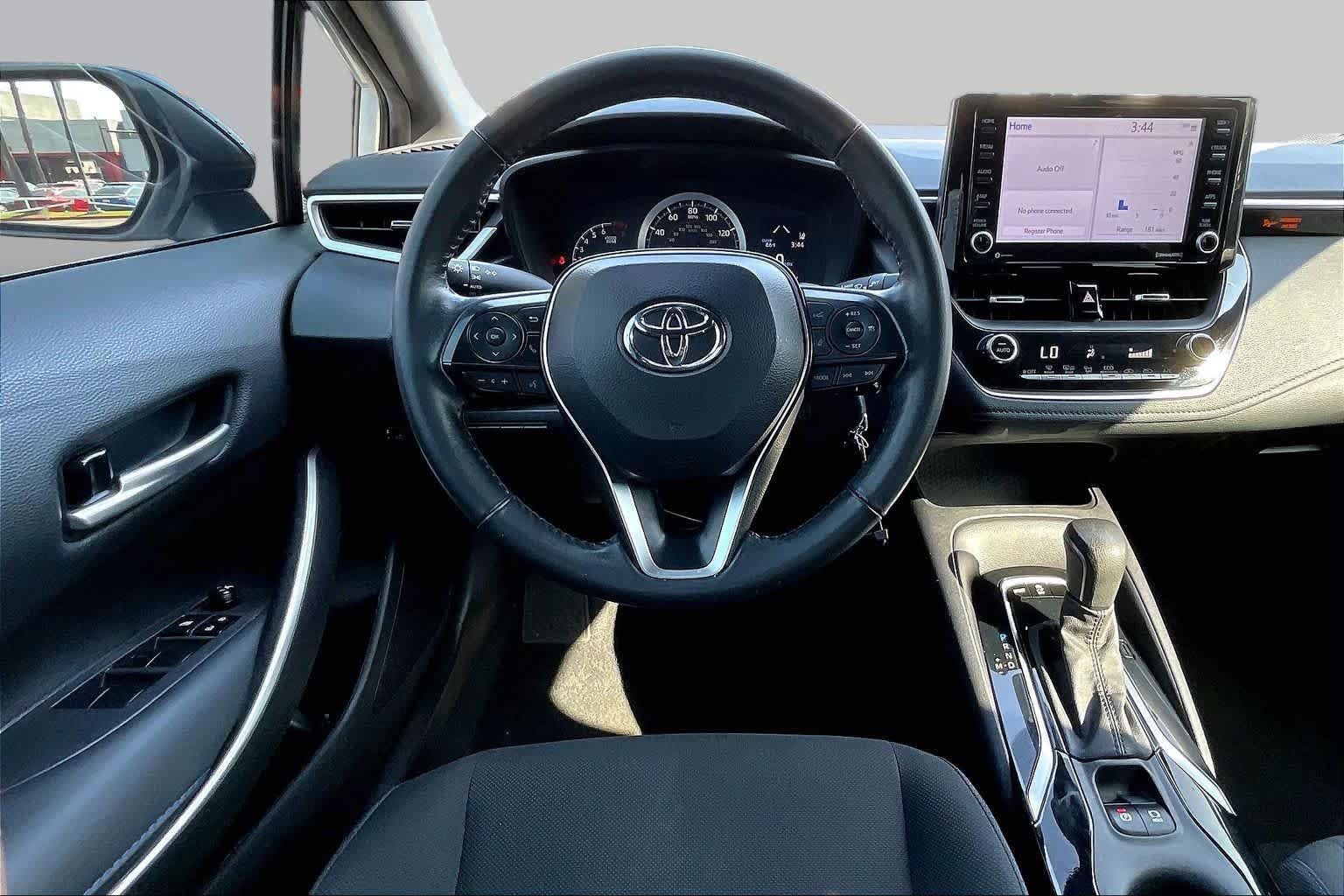 Used 2022 Toyota Corolla SE w/ Carpet Mat Package (TMS) FWD image 5