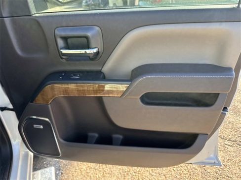 Used 2015 GMC Sierra 1500 SLT w/ SLT Crew Cab Value Package image 18