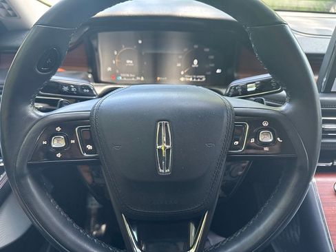 Used 2023 Lincoln Aviator Reserve w/ Equipment Group 201A AWD/4WD image 12