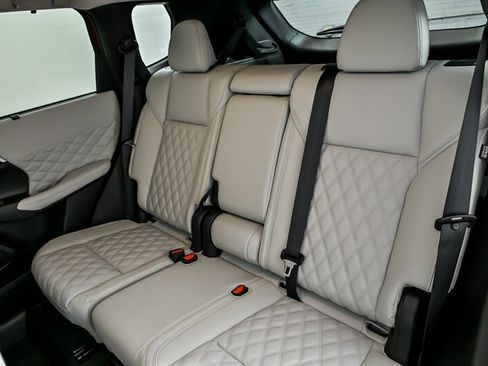 Used 2024 Mitsubishi Outlander SEL image 22