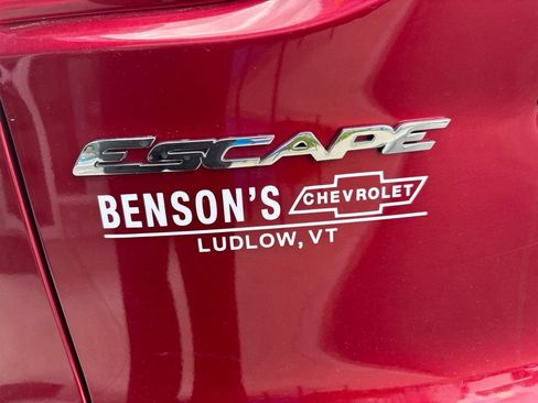 Used 2015 Ford Escape SE w/ Equipment Group 201A AWD/4WD image 21