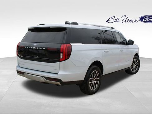 Used 2025 Ford Expedition Max Platinum image 5
