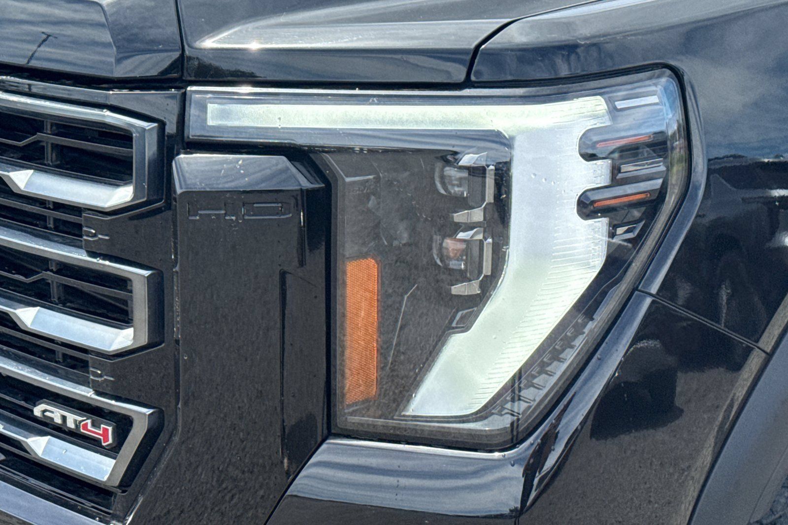 Used 2024 GMC Sierra 2500 AT4 w/ Technology Package AWD/4WD image 51