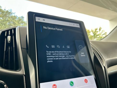 Used 2024 Ford Edge SEL image 21