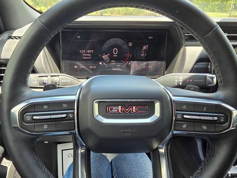 Used 2026 GMC Terrain Elevation w/ Elevation Premium Package AWD/4WD image 32