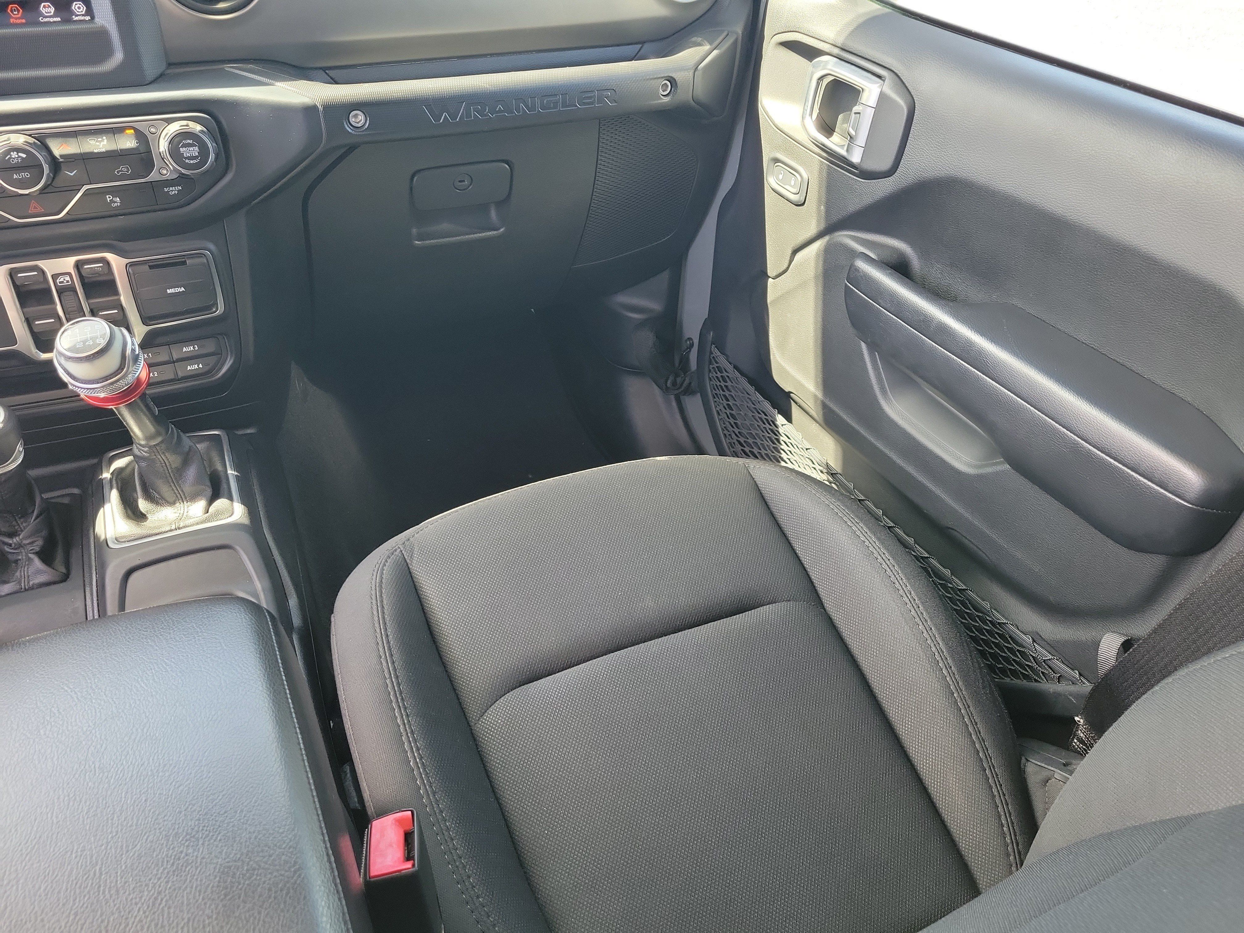 Used 2019 Jeep Wrangler Unlimited Sport S AWD/4WD image 18