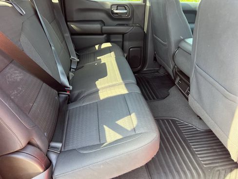 Used 2022 Chevrolet Silverado 1500 Custom RWD image 17