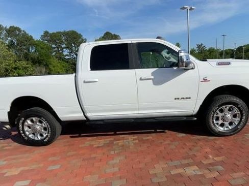 Used 2024 RAM 2500 Laramie w/ Safety Group AWD/4WD image 2