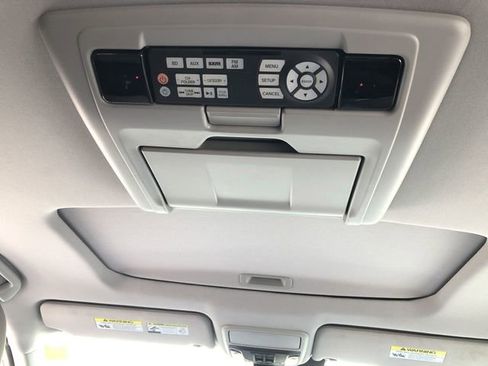 Used 2016 Honda Pilot Elite image 31
