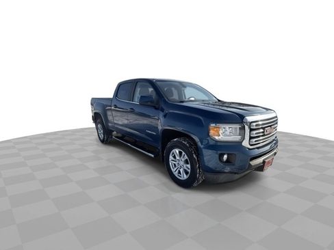 Certified 2020 GMC Canyon SLE w/ SLE Convenience Package image 2