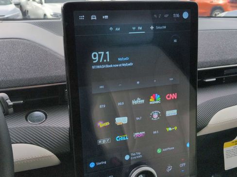 Used 2024 Ford Mustang Mach-E Premium image 30