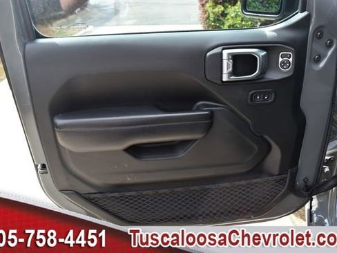 Used 2018 Jeep Wrangler Unlimited Sport S AWD/4WD image 18